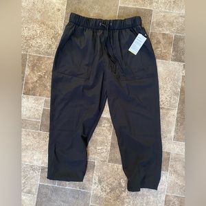 Old Navy Crop High Rise Go Dry